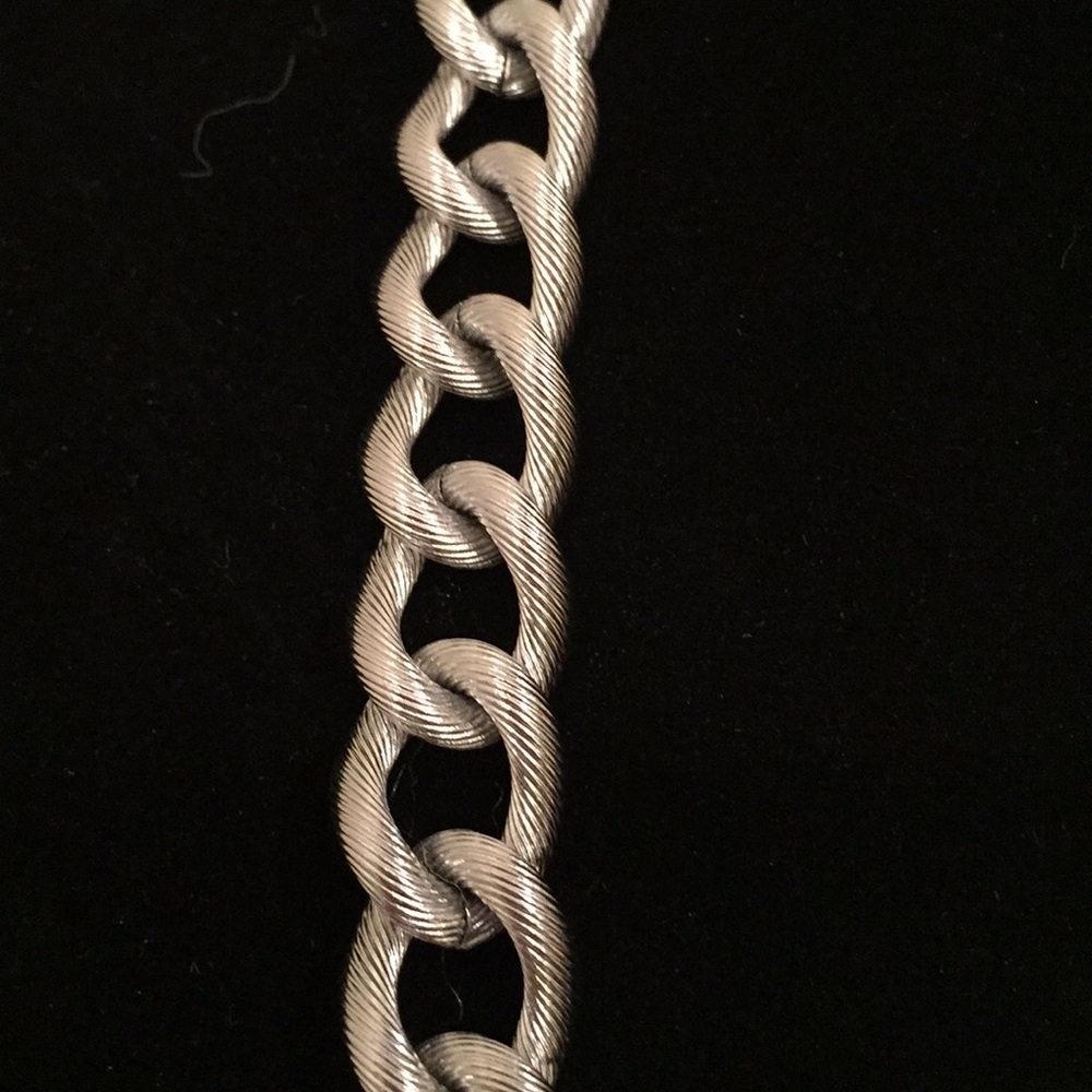 Substantial - Picture 4 of 13